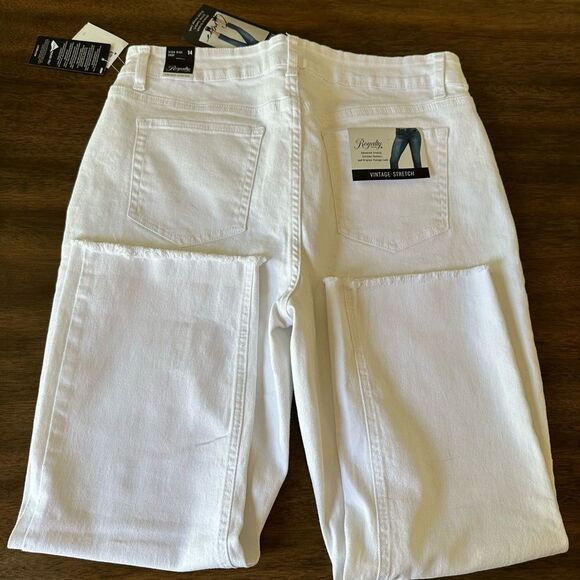 Royalty Vintage High Rise Slim Straight Cropped Jeans NWT - Picture 10 of 12